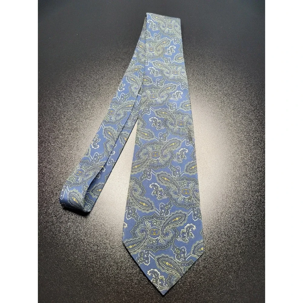 Gucci Men's Necktie Blue Paisley Silk 3.5